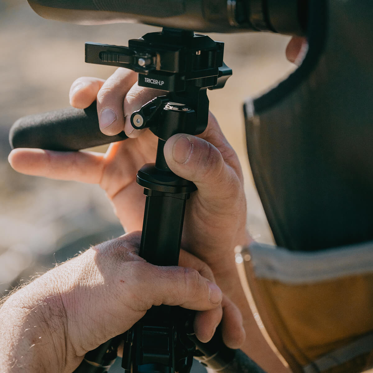 Tricer-QB Bino Tripod Adapter